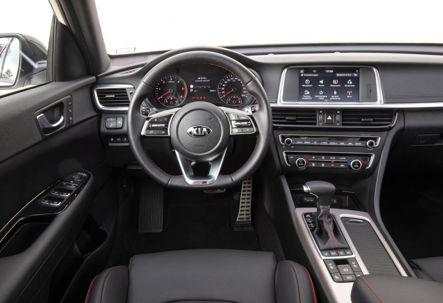Торпедо Kia Optima Sportswagon GT Line (JF) 2018 года  (WW) (фото 30 из 44)